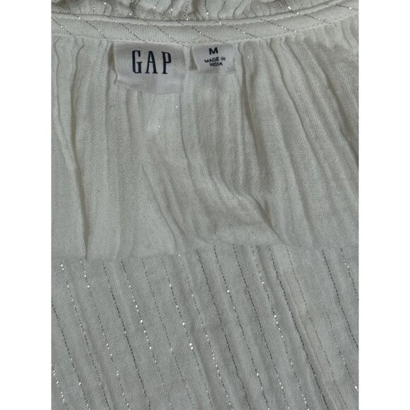 Gap Size M Womens White Sleeveless Top With Metallic Threading  Ruffle neckline - Picture 9 of 10